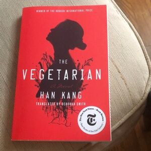 The Vegetarian by Han Kang - paperback